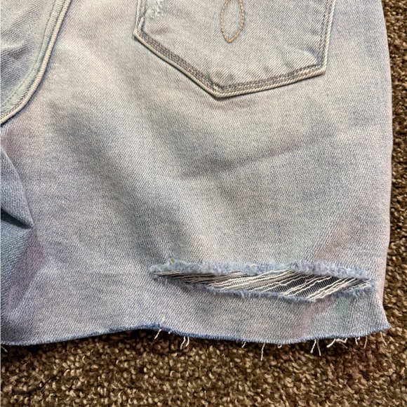 NWT Judy Blue Light Wash High Waisted Jean Shorts - Picture 5 of 5